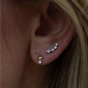 Kinn studio 14k solid gold diamond stud earrings